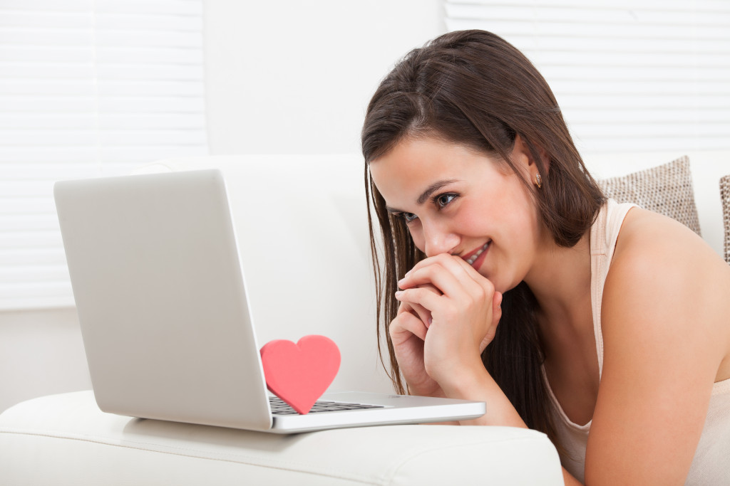 woman in front of laptop